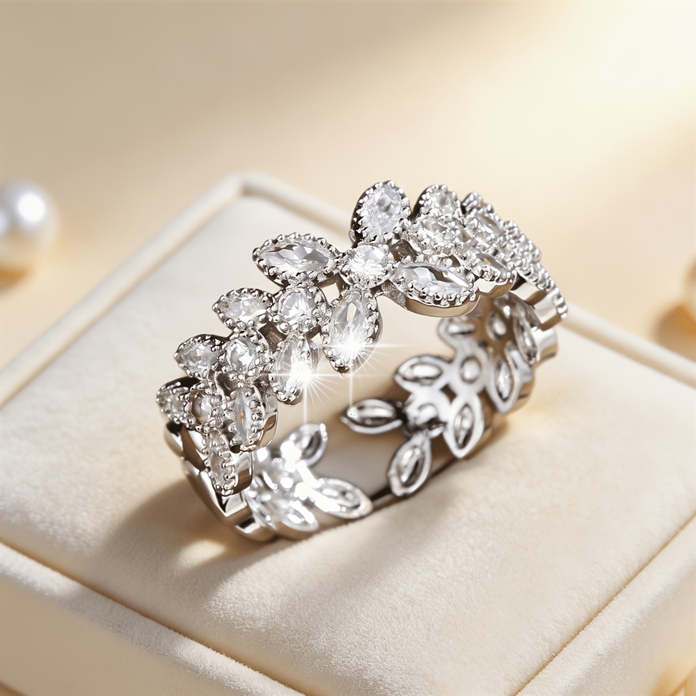 Women's Fashionable Fresh Leaf Open Band Ring, Exquisite Design