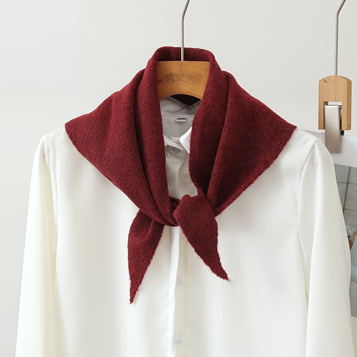 TEMU 1pc Solid Color Triangle Shawl Outer Wrap For Women, Spring, Autumn, Winter, Korean Style Versatile Warm Triangle Scarf Neck Warmer, Vintage
