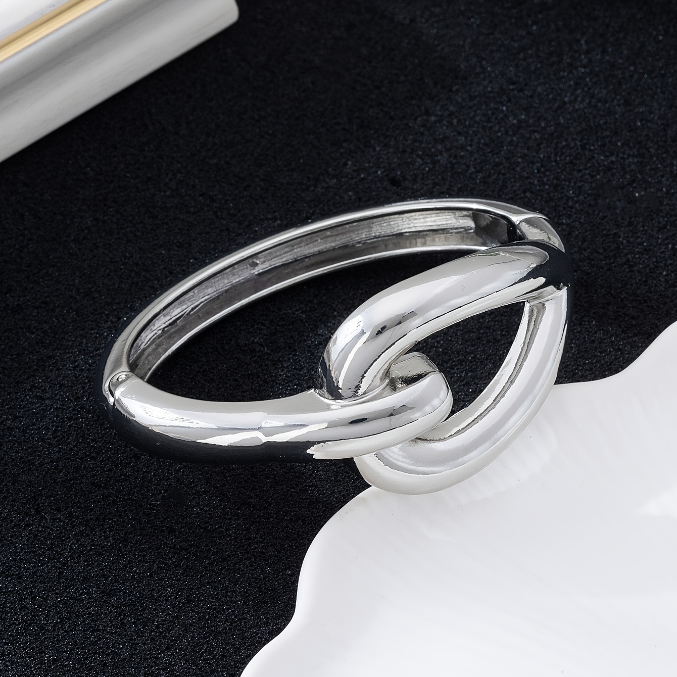 Cold Style Thick Line Hollow Water Drop Bangle Bracelet