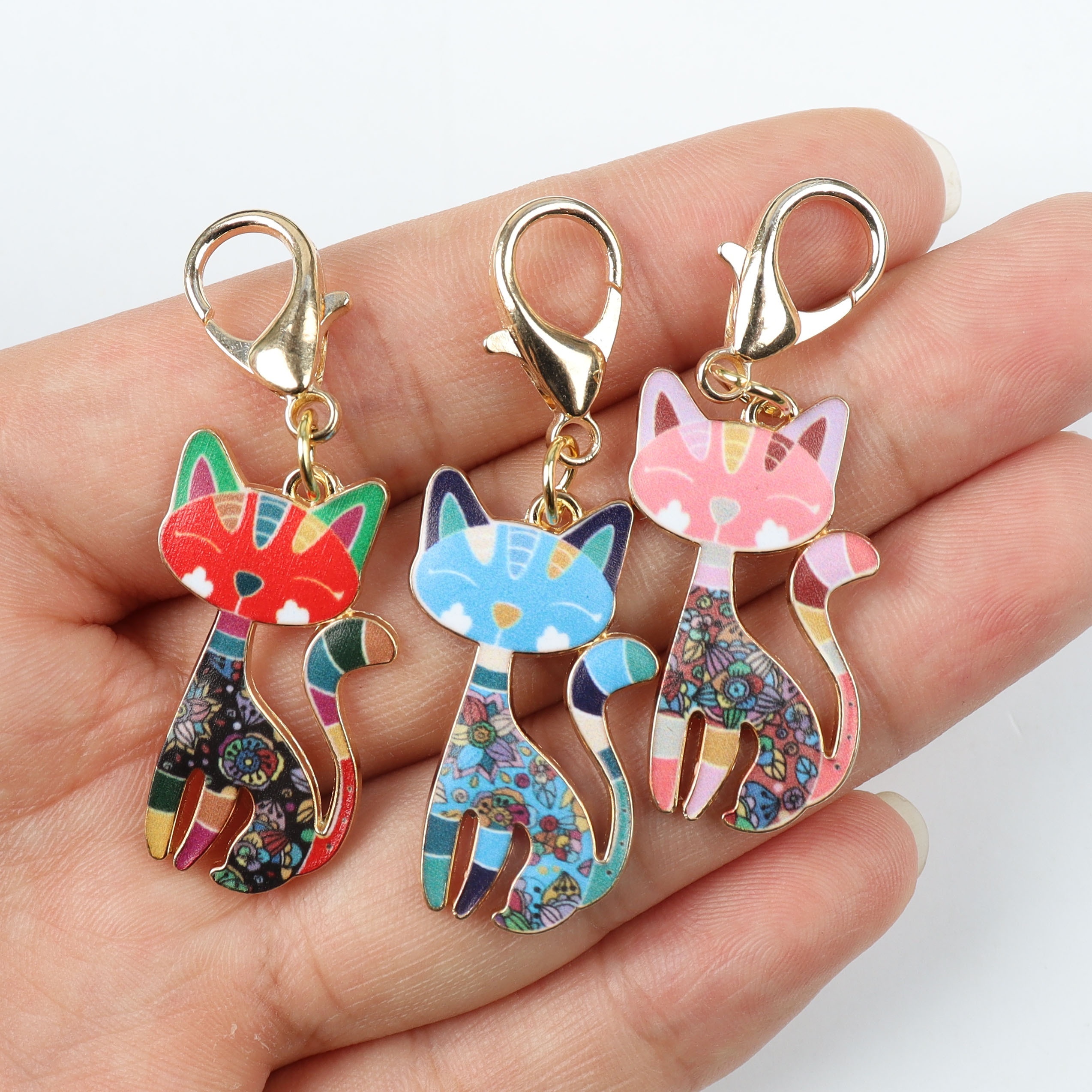 

Vintage Style Cat Keychain Set, 6-pack Decorative Alloy Keyrings, Creative Cartoon Animal Charms For Handbags, Car Keys, Backpack Accessories, Ideal Back-to-school Gift For & Parties