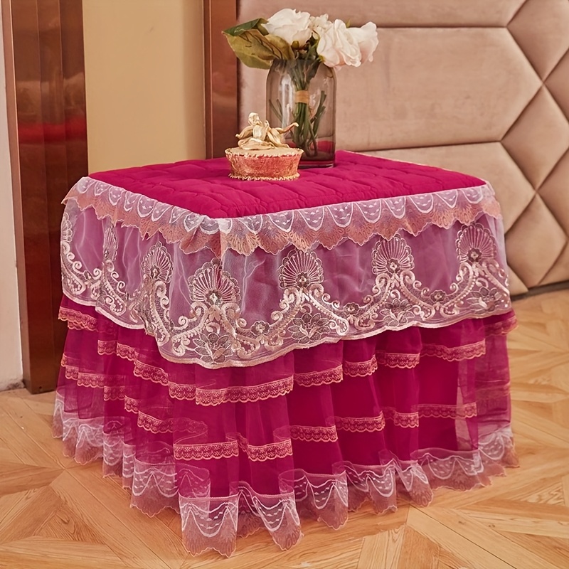 

Couverture de Table en Dentelle Style Princesse Élégante - Foulard Carré en Polyester Anti-Poussière avec Floraux Intricats, Design Rose et Blanc pour Chambre ou Petites Tables, Nappe en Dentelle