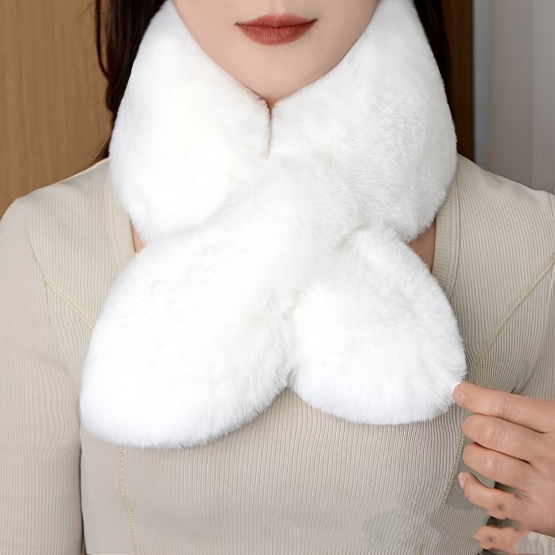 

Elegant Fur Collar Scarf For Women - , Warm & Winter Accessory With Feather Accents