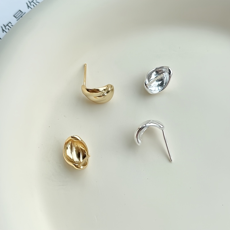 Women's Unique Minimalist Niche Design Stainless Steel Curved Ear Pin