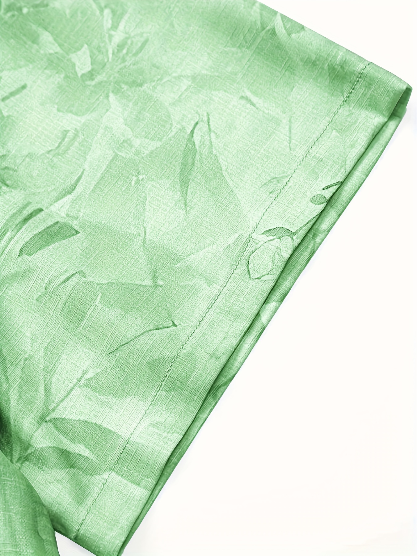 Hawaiian Floral Print Men's Plus Size Button-up Short Sleeve Shirt