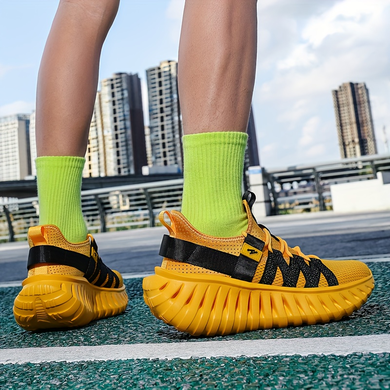 High-Quality Fashionable Retro Casual Sneakers for Men And Women, Featuring a Thick Sole for Height Increase, Suitable for Both Indoor And Outdoor Running, with Shock Absorption And Breathability, Perfect for Students And Fitness Enthusiasts