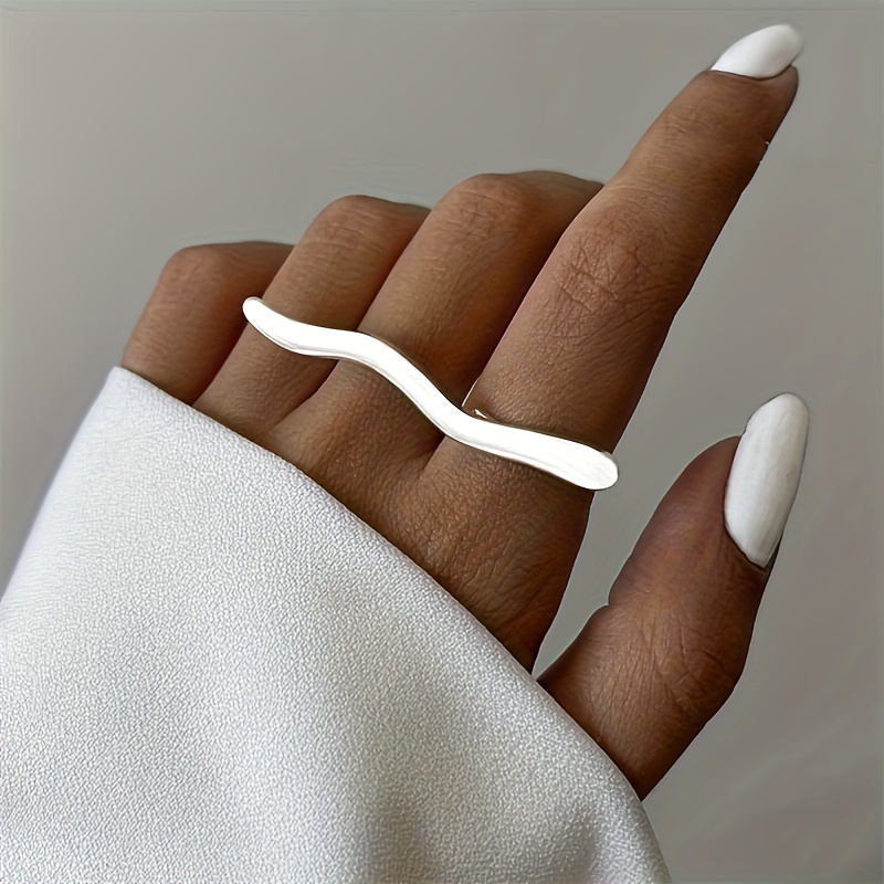 TEMU A Stylish Wave-shaped For Women, Adjustable And Featuring A Vintage . Unique And Elegant, Wear, Vacations, Parties, And . A Great Gift For On Thanksgiving