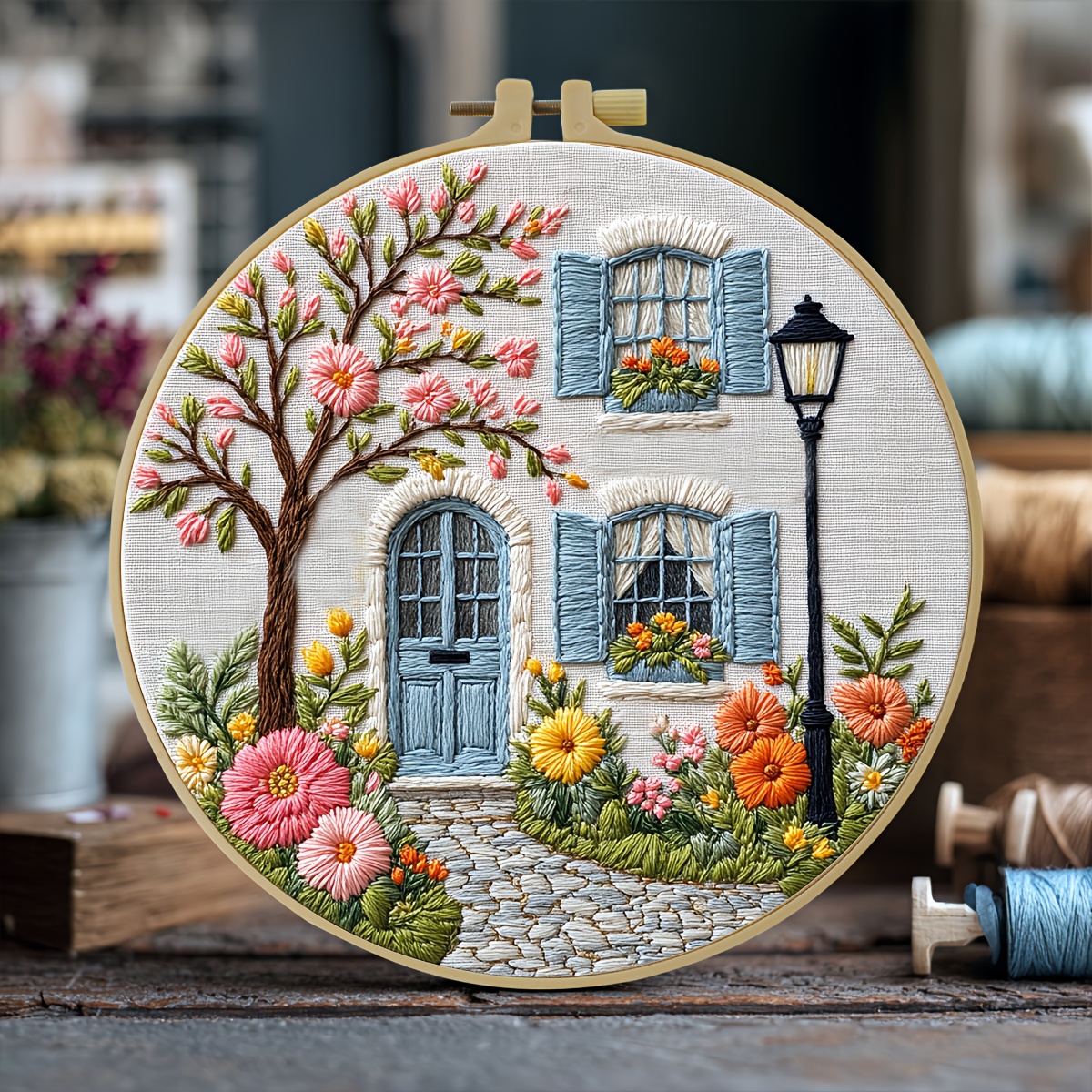 1 kit de bordado manual con diseño de     acogedora y   floral, ideal para principiantes.   aro de bordado, bolsa de costura a   y instrucciones. también   1   de bordado de plástico. kit de   de bordado con diseño de gato.   para mujeres adultas.