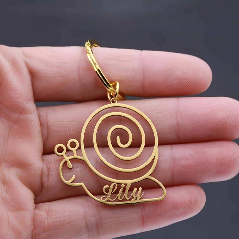 1pc Custom Personalized Snail Stainless Steel Keychain, No Chain - Engraved With Custom Name "lily", Cute Spiral Design, Ideal Gift For Birthdays, Father's Day, Valentine's Day