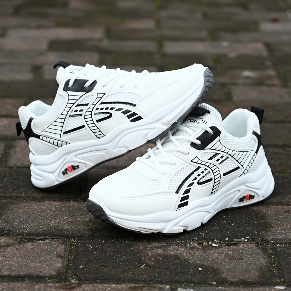 The New Casual Sneakers Are Lightweight And Breathable, Ensuring Comfort Throughout The Day. They Are Suitable for Running And Everyday Outdoor Activities, Featuring a Lace-Up Design And Double-Layer Mesh for a More Comfortable Fit
