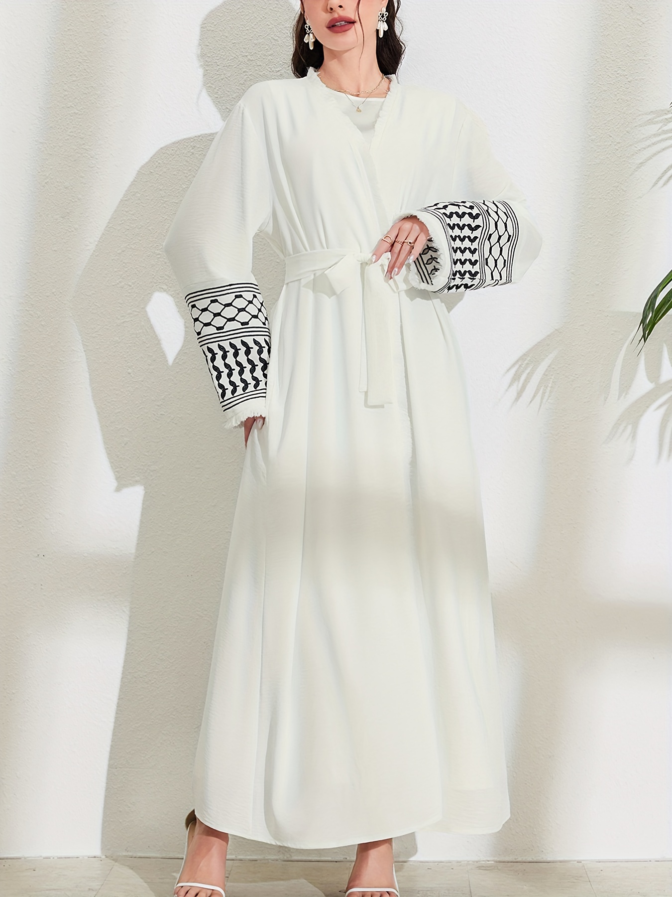 green emerald velvet dress Silent Aureum – Couture Moroccan Kaftan main image 1