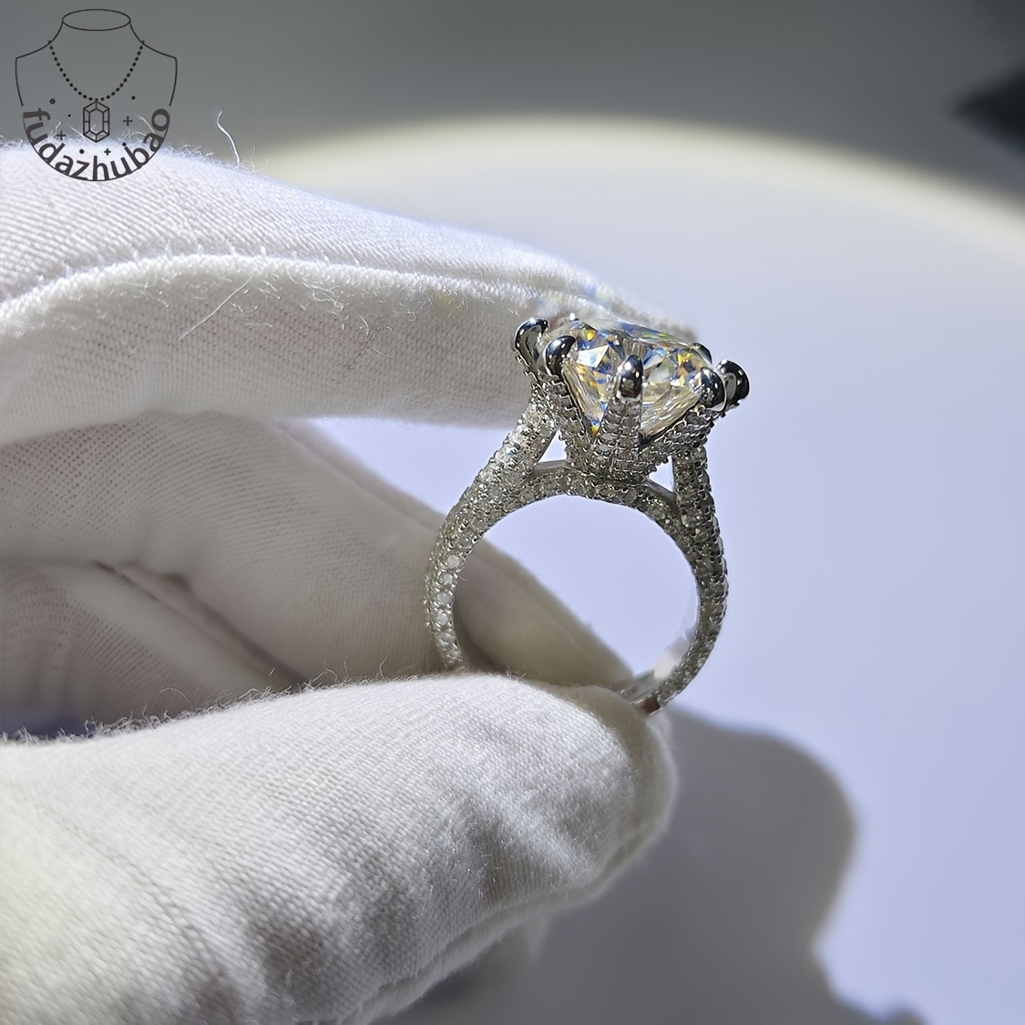 Image of 1pc Luxury Classic 18k Golden Plated Plated S925 925 Silvery Moissanite Engagement Ring, 10 Carat Solitaire For Women, Daily & Party Wear, Ideal For Thanksgiving, Christmas, Halloween, Carnival