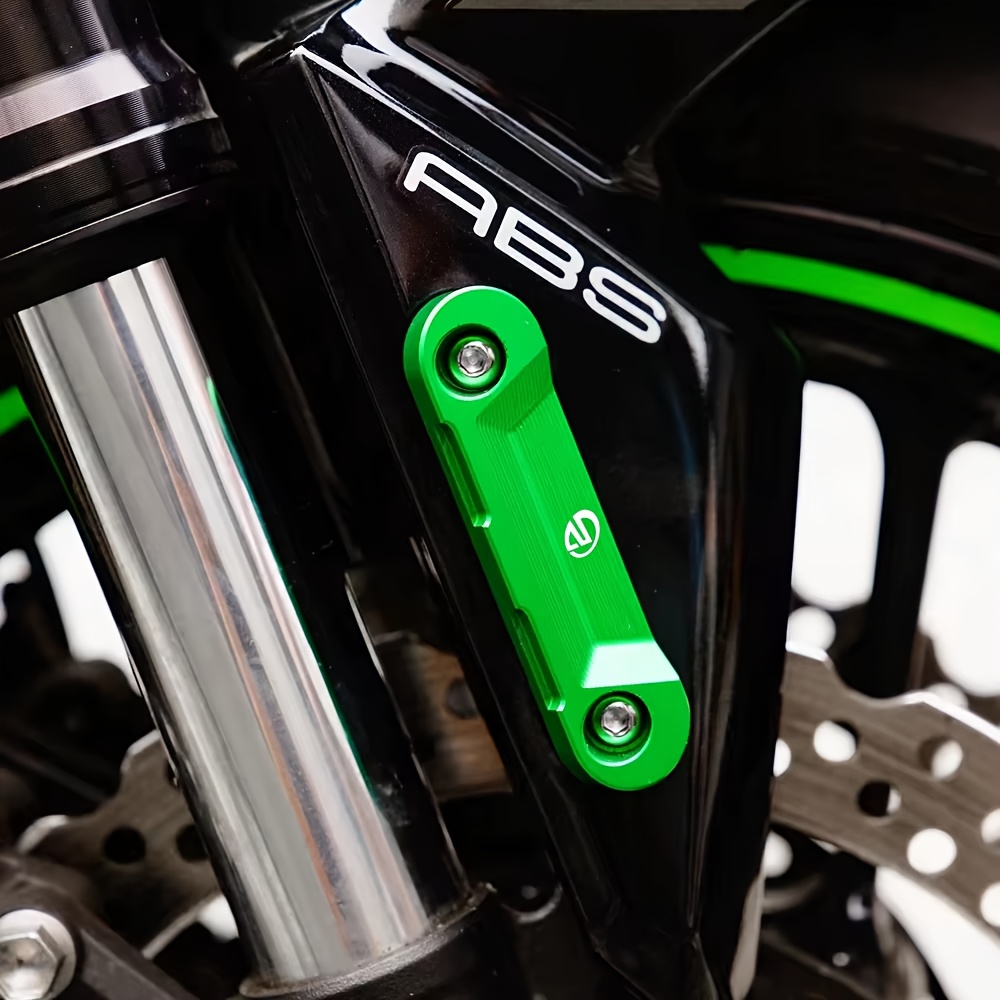 Soporte De Matrícula Con 3 Luces LED Para Kawasaki Z900 (2017-2021) | Montaje De Reemplazo En Acero Al Carbono Negro, Fácil Instalación