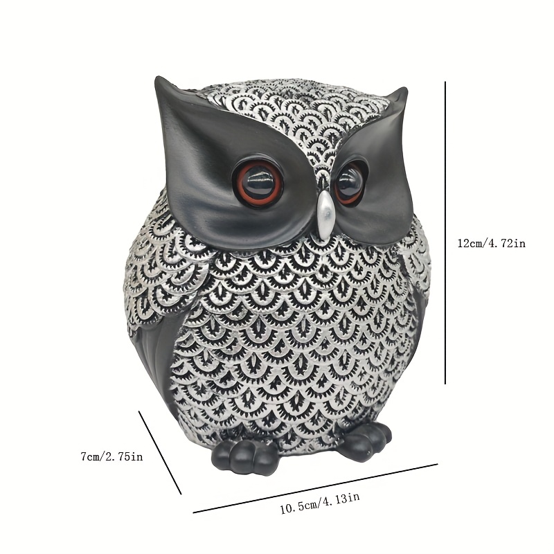 מידות: גובה ~12 ס״מ, רוחב בסיס ~10.5 ס״מ, עומק ~7 ס״מ