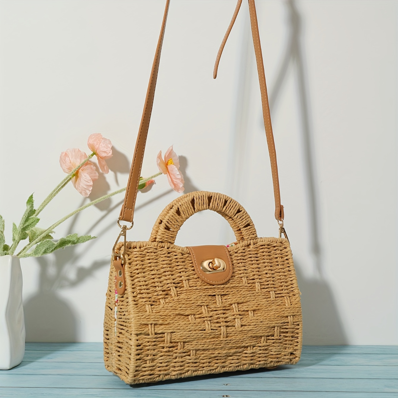 Image of High-quality Textured Bag, /summer Niche Crossbody Bag, Woven Straw Bag