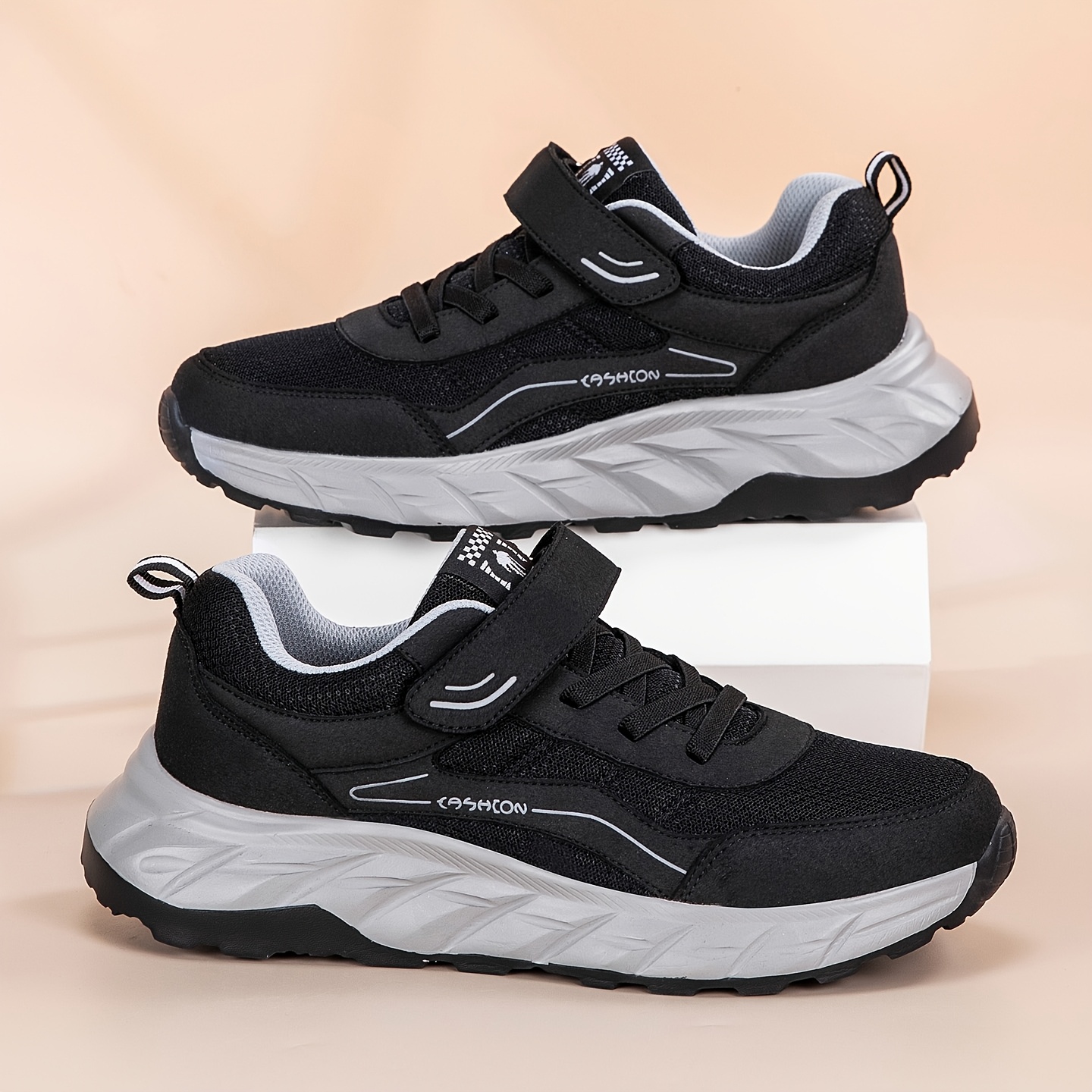 Men's Casual Sneakers, Plus Size, Thick Sole, Anti-Slip, Lightweight and Easy to Wear