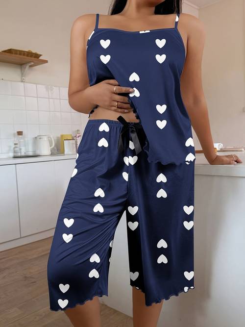 plus size womens cartoon sweet heart print camisole and capri pants loungewear set