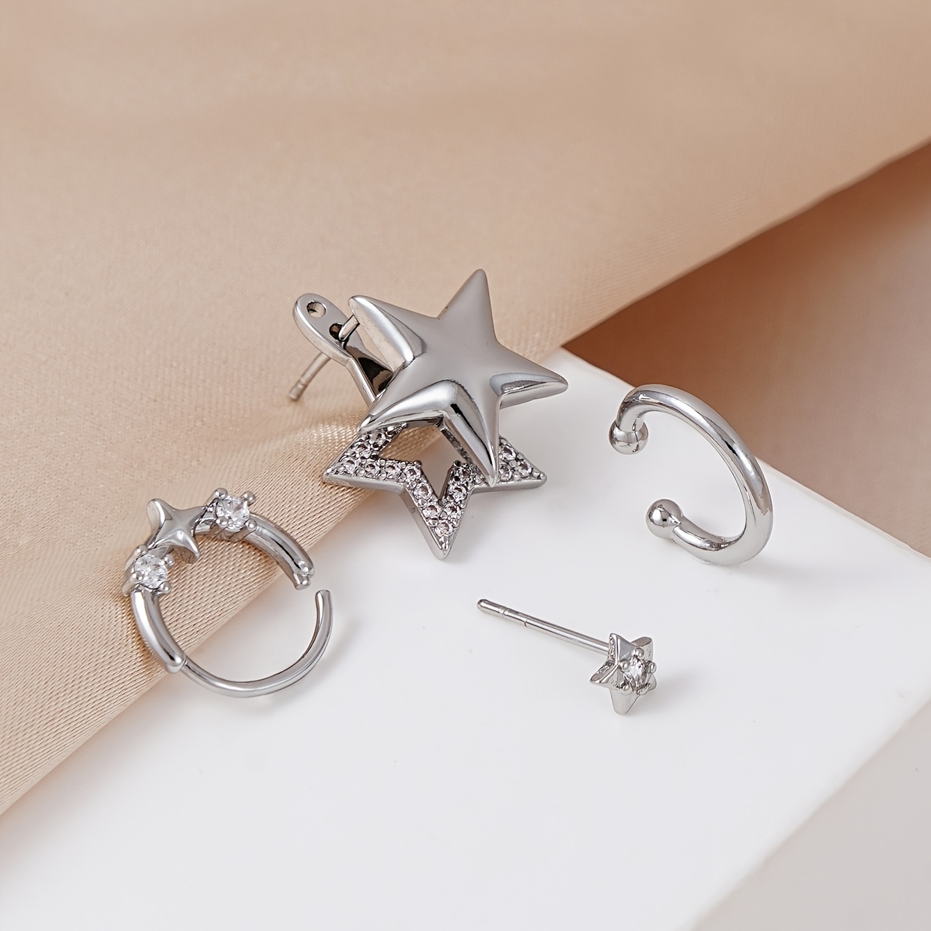 4pcs Women's Fashion Stud Earrings Set with Synthetic Zirconia