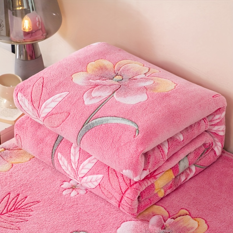 TEMU 1pc Tulip Floral Velvet Blanket, Material For Home, Office, Camping, Car Use, , Machine Washable