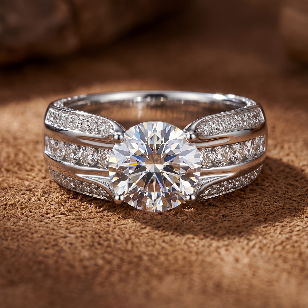 Women's Luxury-Inspired Four-Prong Evening Ring, Chic Accessory