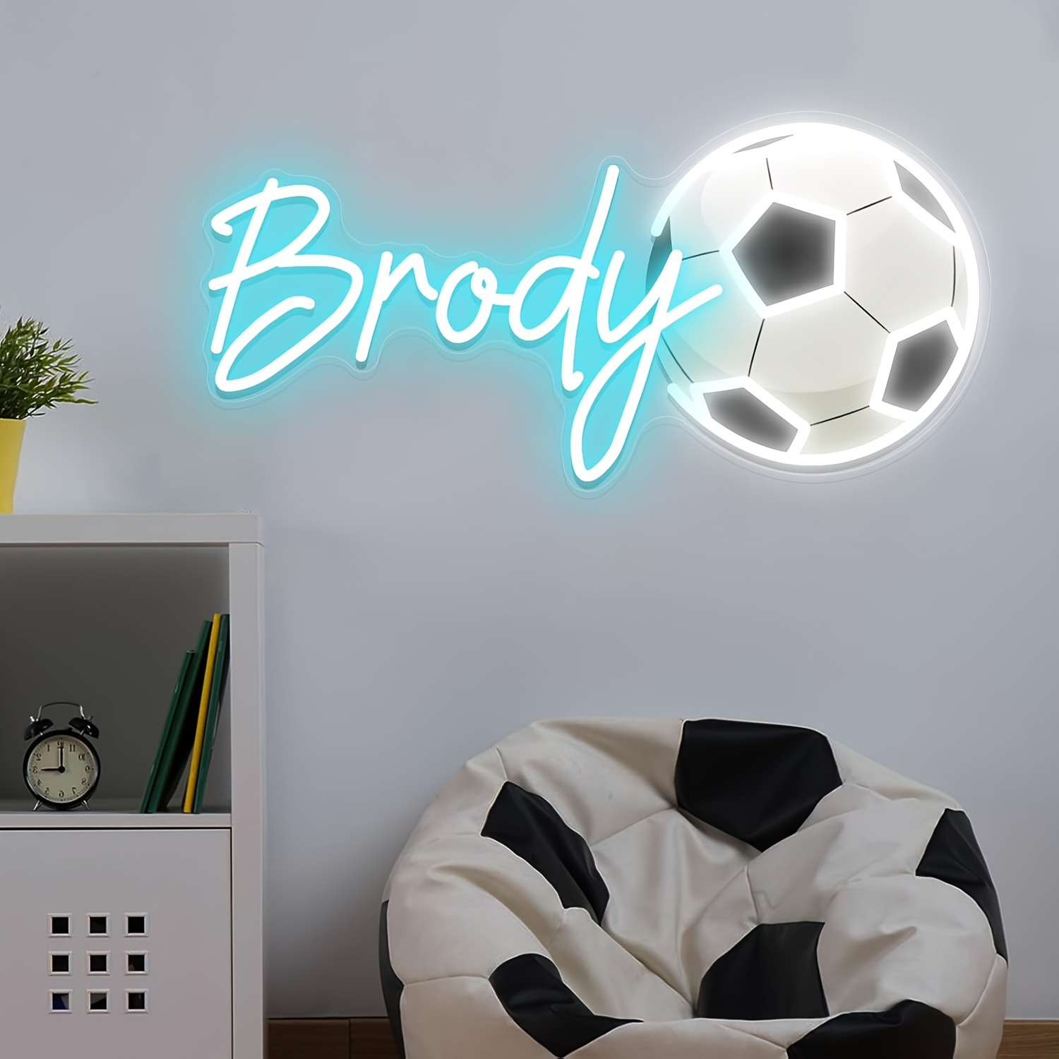 QGTHKLP Personalized Soccer Name Mirror Lamp Custom Name Acrylic Mirror Neon Sign Lighted Soccer Sign Gifts For Soccer Lover Christmas Birthday (Style 3