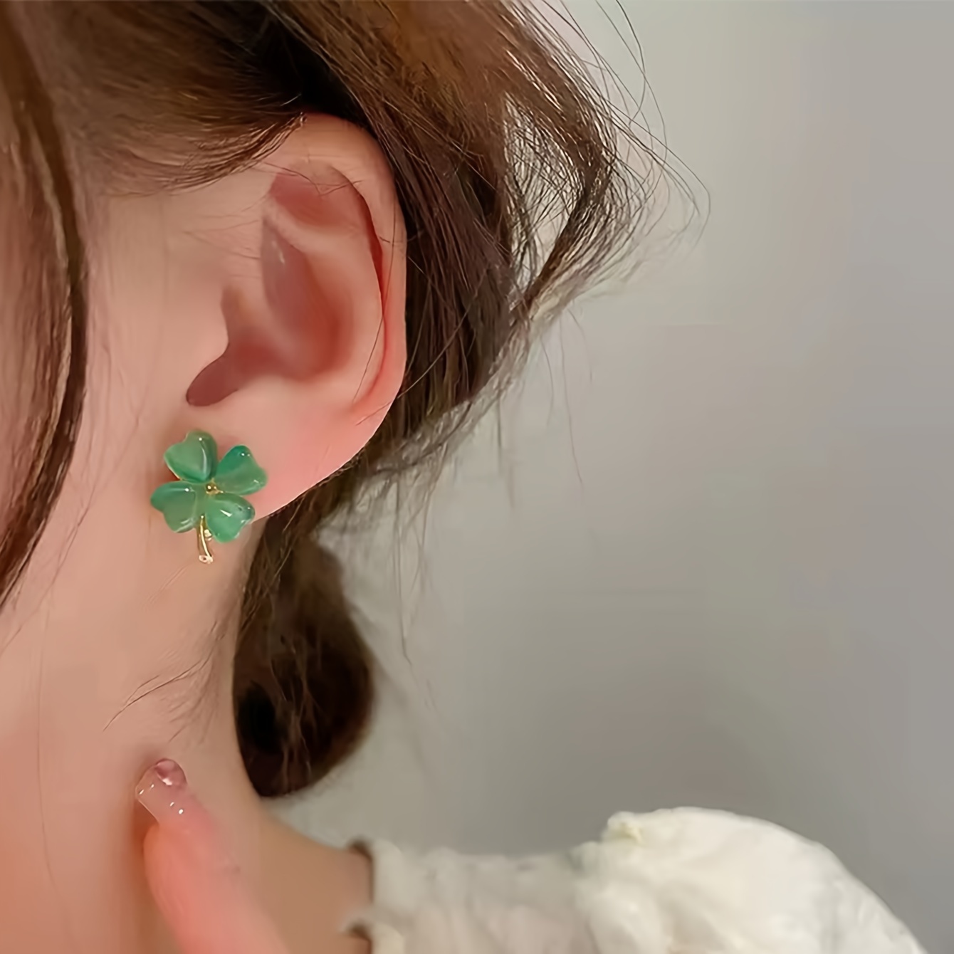 

Chic Clover Stud Earrings Fashion Temperament Zinc Alloy With Stainless Steel Post For Daily And Banquet Wear - Cute No Plating, Solid Cat Eye ,