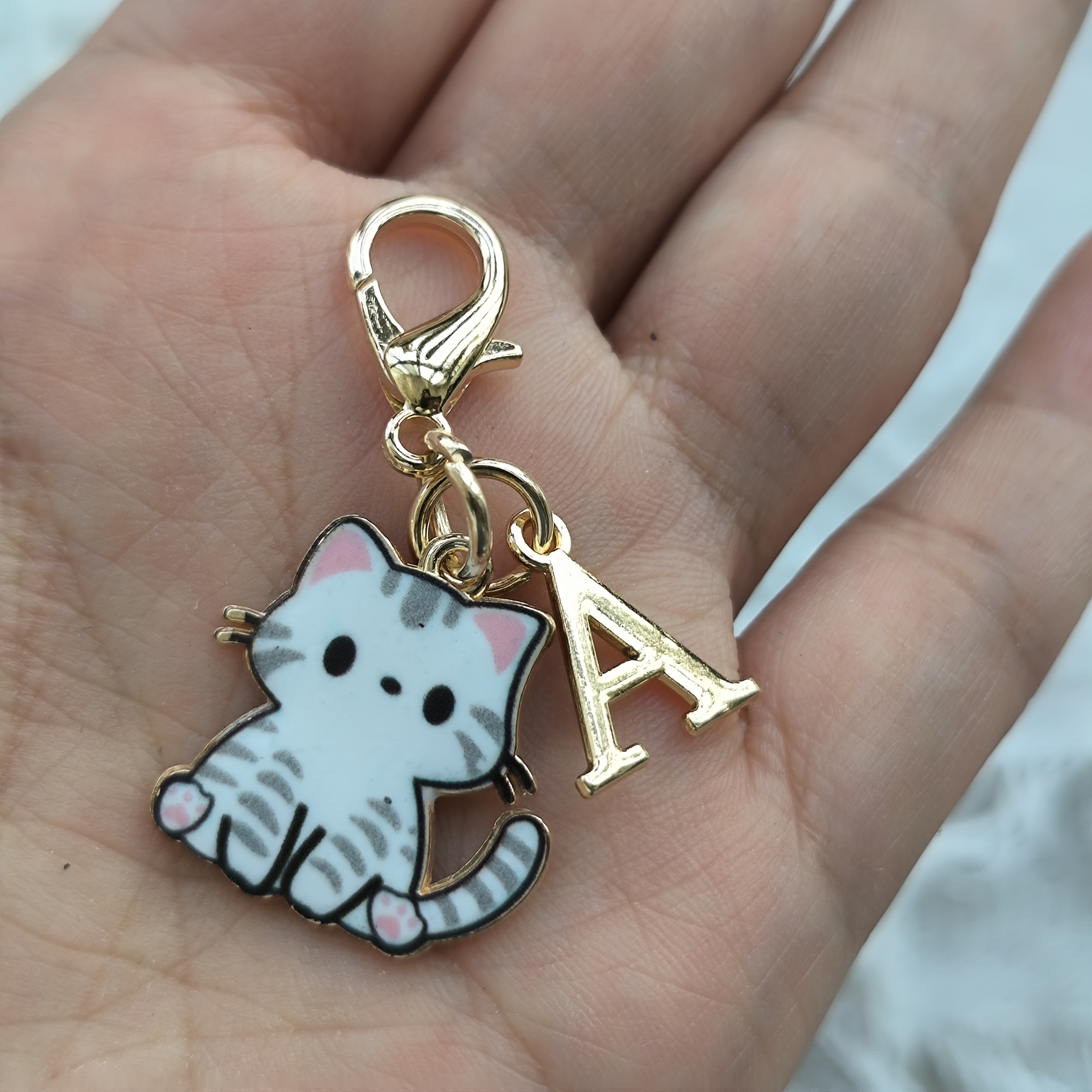 TEMU 1 porte-clés inspirant avec boucle , motif chat blanc, 26 majuscules, initiale, avec pendentifs, le meilleur porte-clés de motivation, cadeau