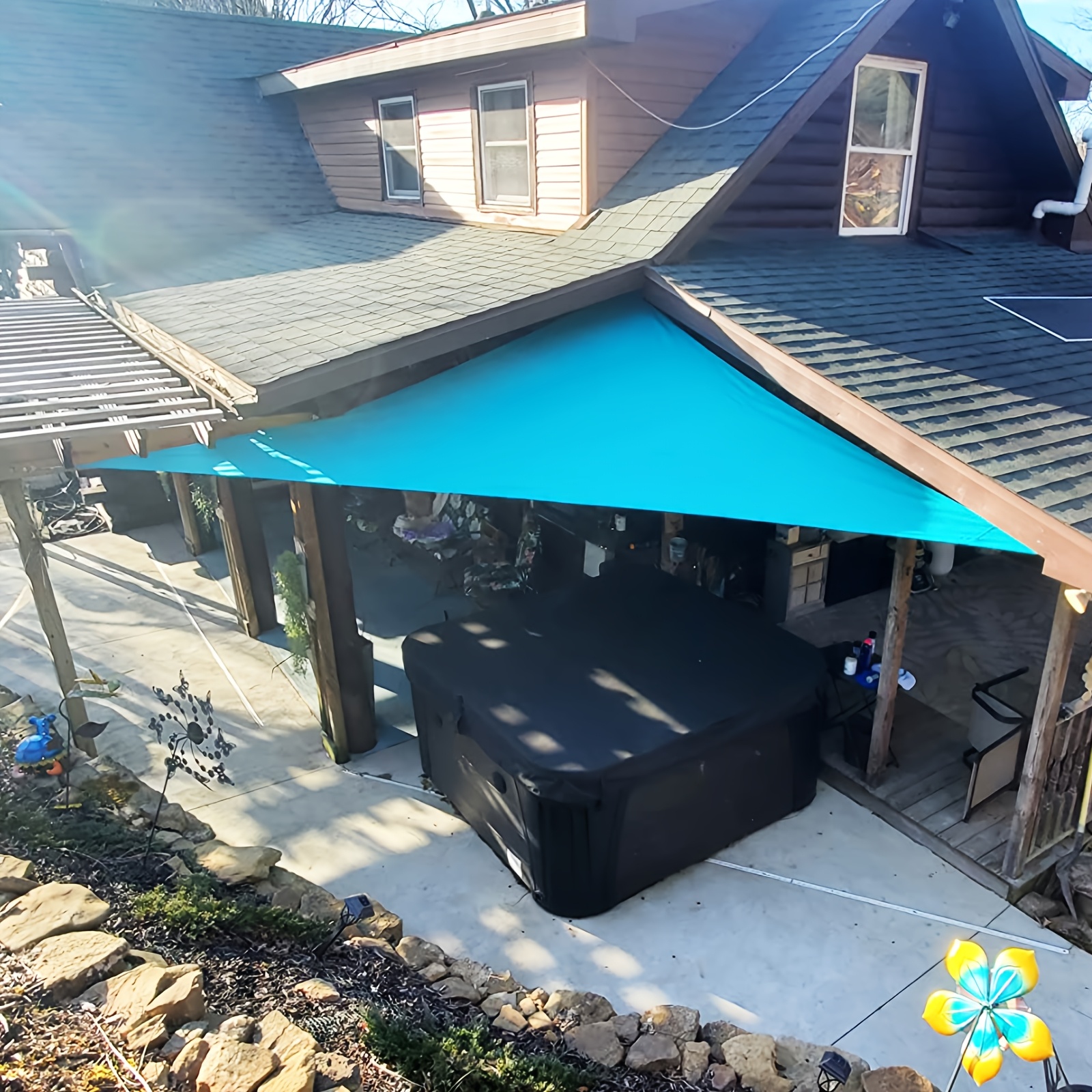 1-Pack Blue UV-Blocking Sun Shade Sail for Outdoor Patio, Right-Angle Triangle Design with Adjustable Rope, Durable Polyester Fabric for Backyard, Deck, Garden, Poolside - All-Season Shelter