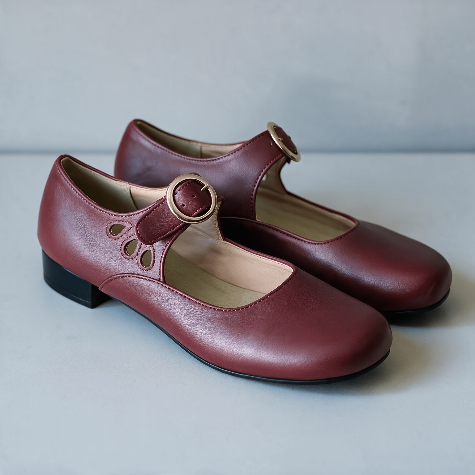 2026 New Arrival Women's Comfortable Jane Shoes, Round Toe Hollow Out Design With Adjustable Strap , Soft Insole And Outsole, Perfect For Workplace And Daily Wear, Women Shoes