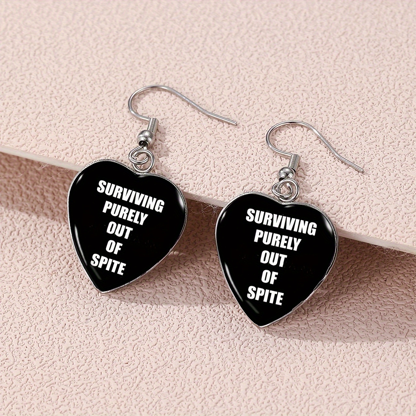 TEMU Une paire d'oreilles-boucles unique et appelée ' Out of Spite', parfaite comme cadeau de bijoux