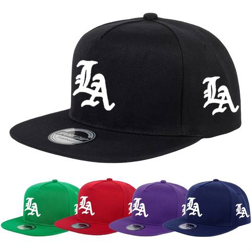black streetwear cap with a flat brim featuring an la print suitable for men and women this hip hop hat has an adjustable strap outdoor activities and casual occasions for events themed around la