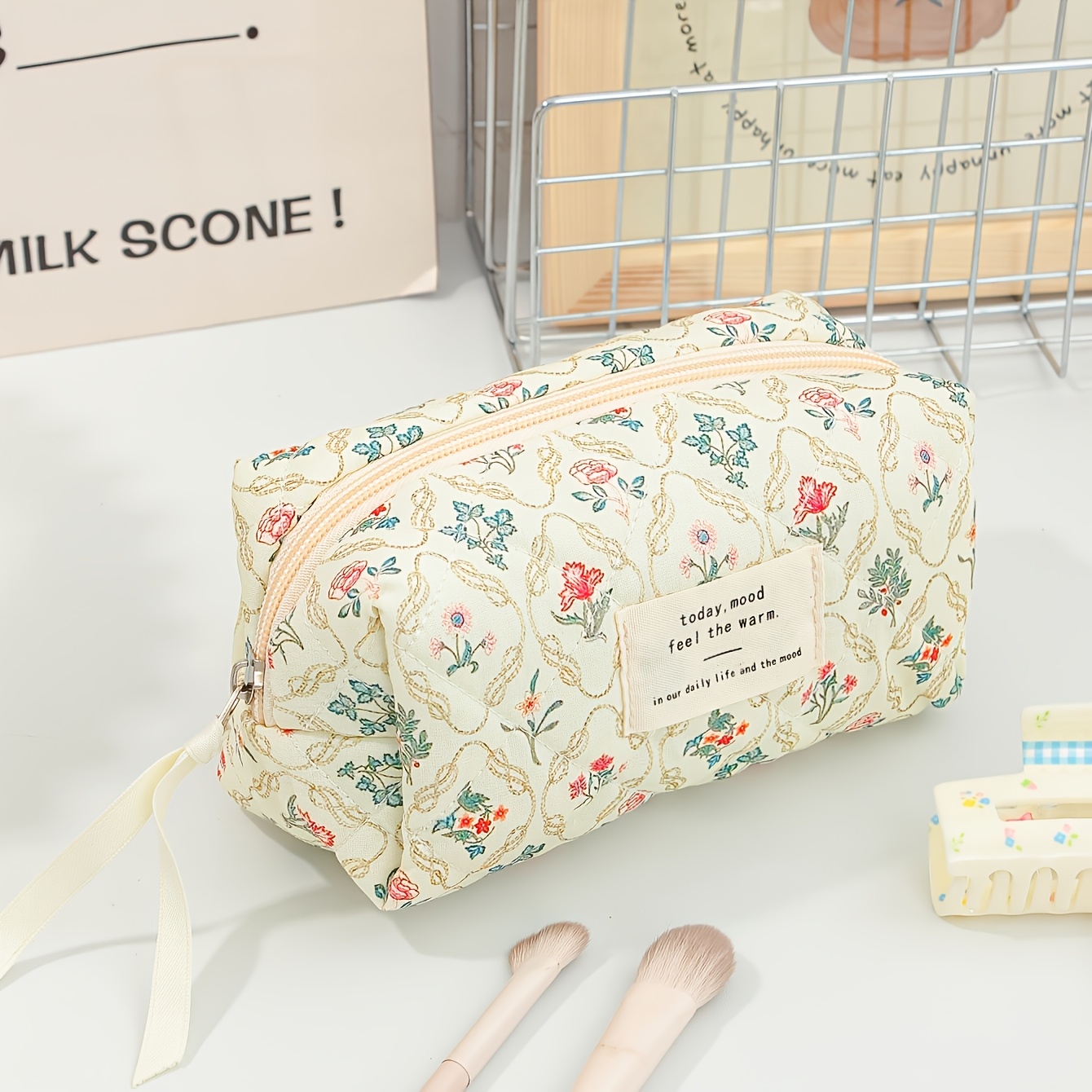 TEMU 【フランス風花柄大型コスメバッグ】携帯用コスメ、レディース向け多機能スメバッグ。口紅、メイクブラシ、ローション、その他コスメ品の収納に最適。女の子へのプレゼントに最適、学生やオフィスワーカーにもおすすめ。