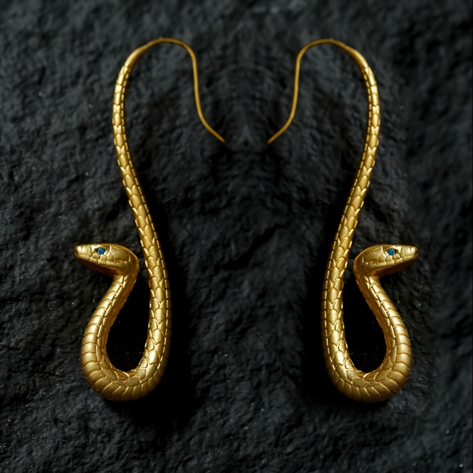 

1 Pair Retro Punk Snake Shaped Design Pendant Earrings For Women's Fashion Accessories Suitable For Parties And . Perfect Halloween Gift In Golden