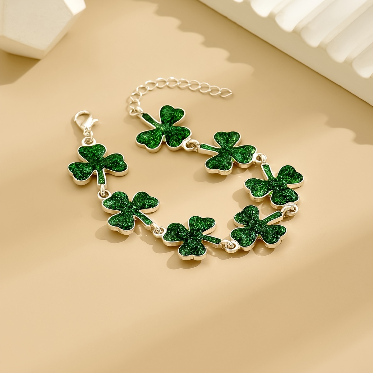 

Fashion Retro Grass -leaf Clover Bracelet, Aesthetic Enamel Bracelet, 's Day Gift