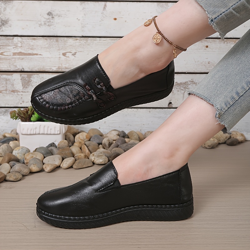 Old Beijing Cloth Shoes for Women, Soft Sole Comfortable Middle-Aged and Elderly Mom Shoes, Slip-On Casual Flat Shoes, Grandma Shoes, Women Shoes, Sneakers