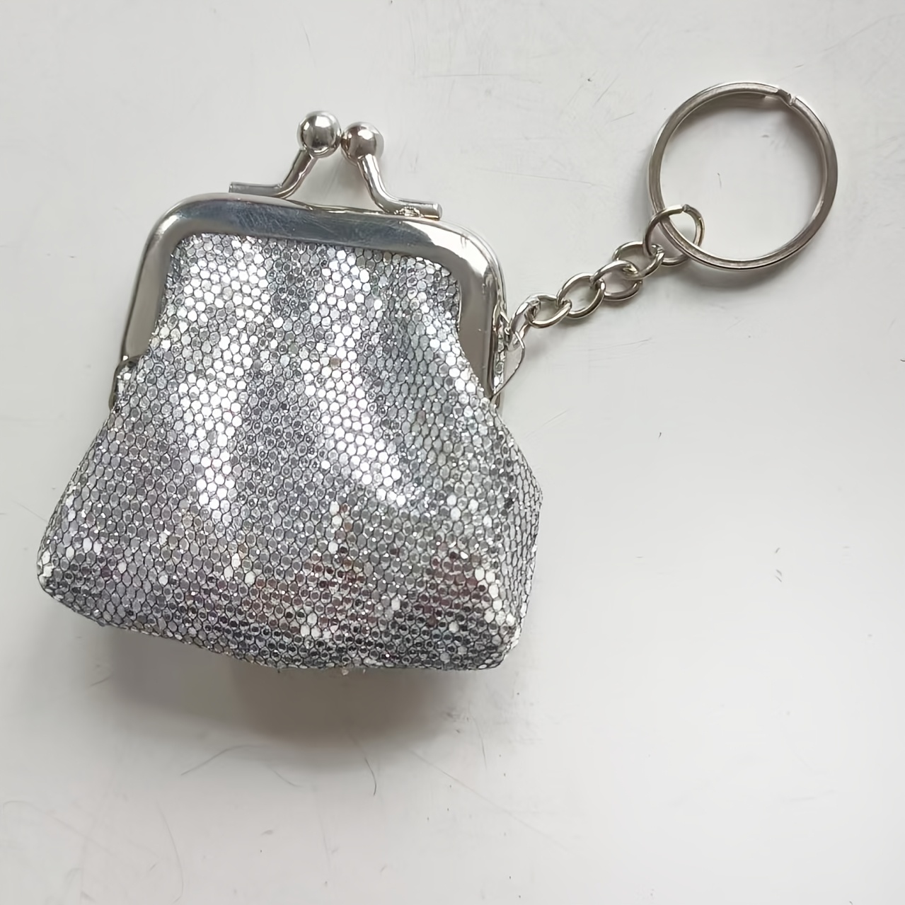 Image of 1pc Shiny Sequin Mini Coin Purse With Keychain, A Small Metal-framed Wallet For Storing , Suitable For Decoration, Daily Use, And As A Fashionable Small Gift For Holiday Parties