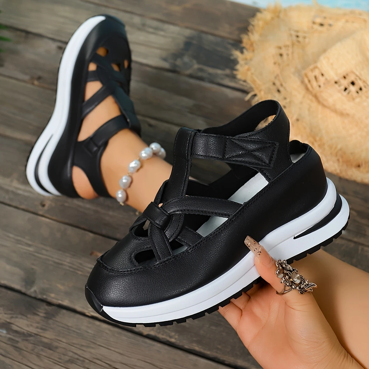 2025 new womens thick soled sandals round toe comfortable casual walking shoes hollowed out wedge sole breathable sandals fashionable and popular details 2