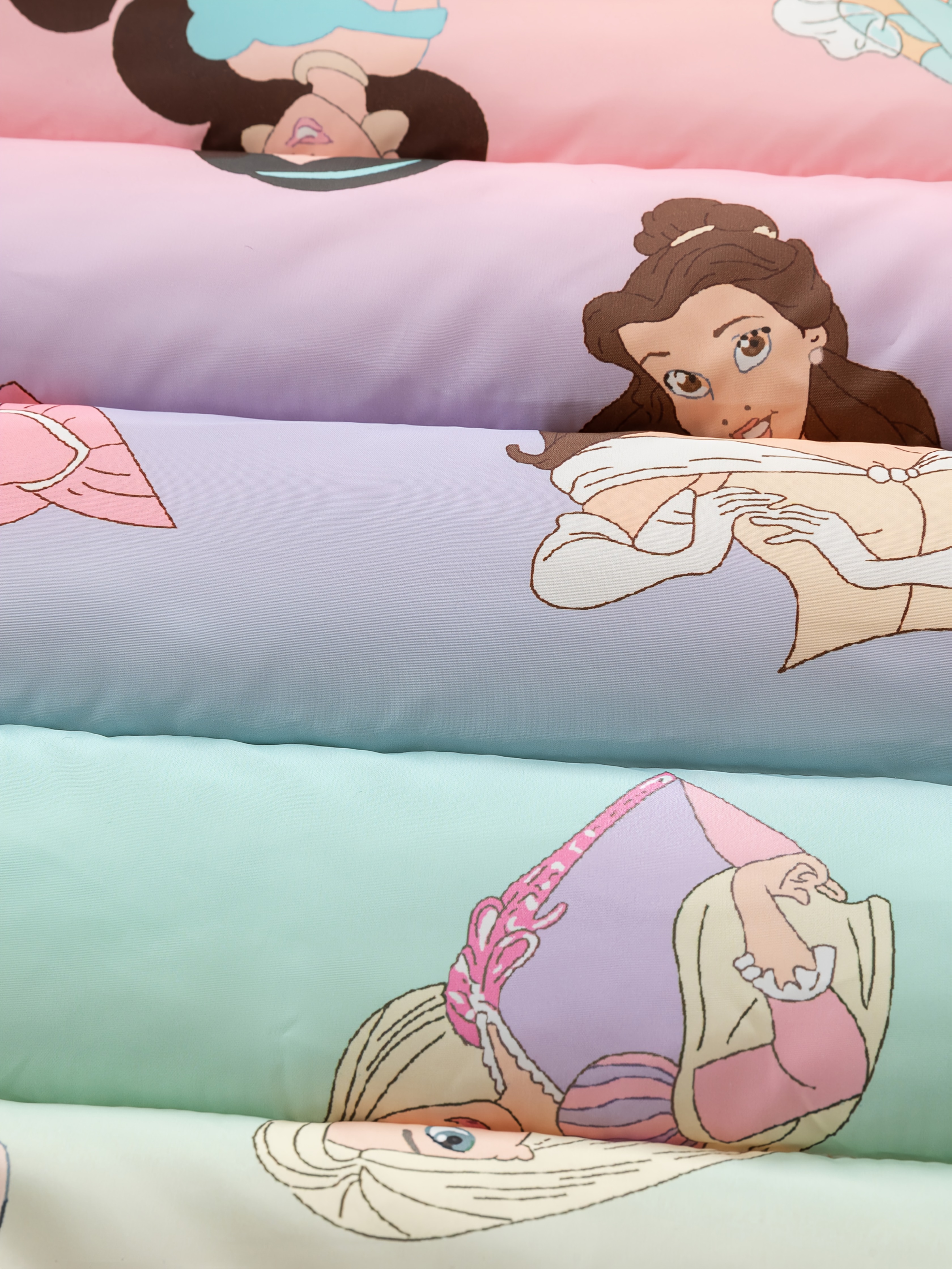 jaqueta de inverno infantil com estampa de princesa / - Brazil, image size:800x1067