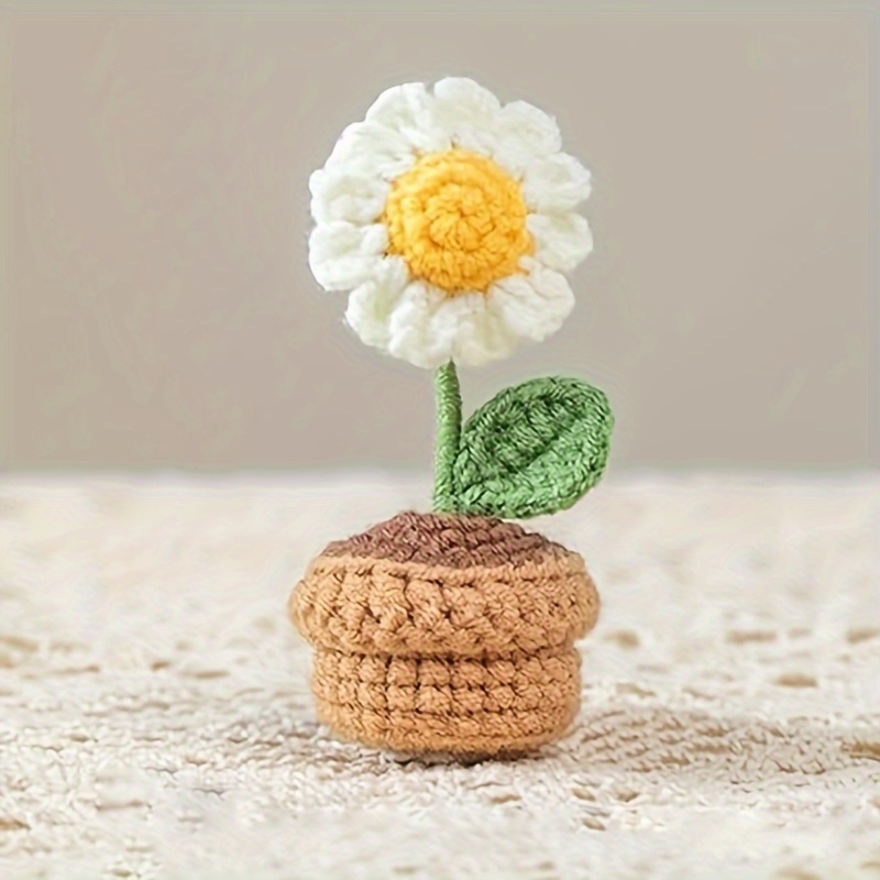 

Hand-woven Mini Diy Potted Plant Simulation Flower Decoration Bouquet Small Daisy Sunflower Car Ornament Yarn Finished Product