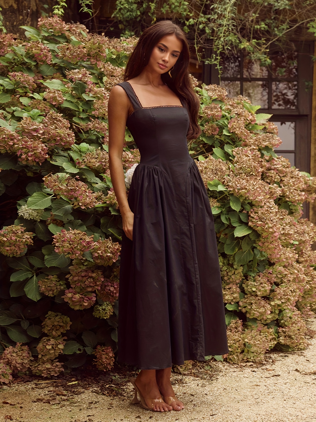 Black Square Neckline High-Waist Maxi Dress with Full Skirt