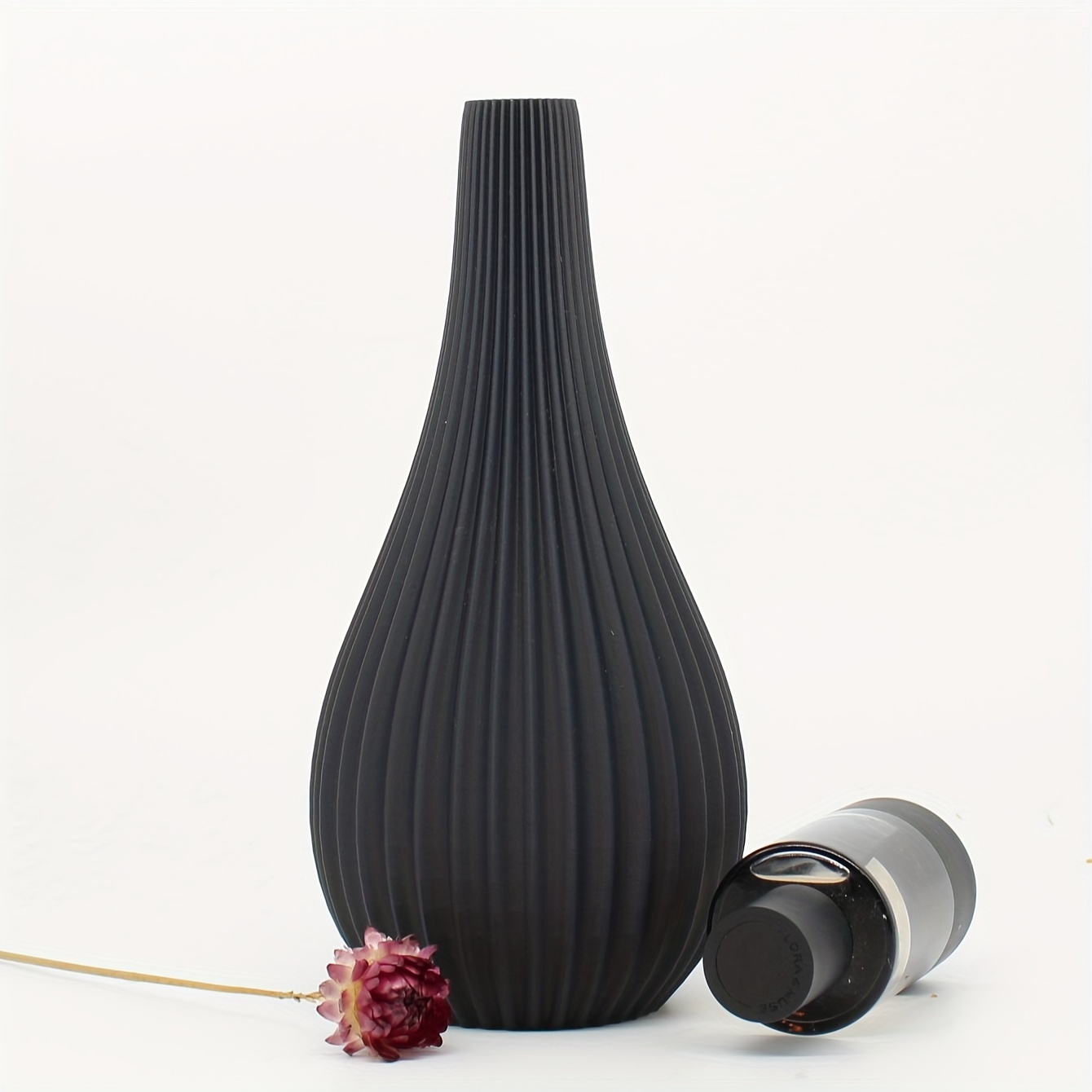 

Chic -style Plastic Vase For Dried Flowers - Modern , Home Decor