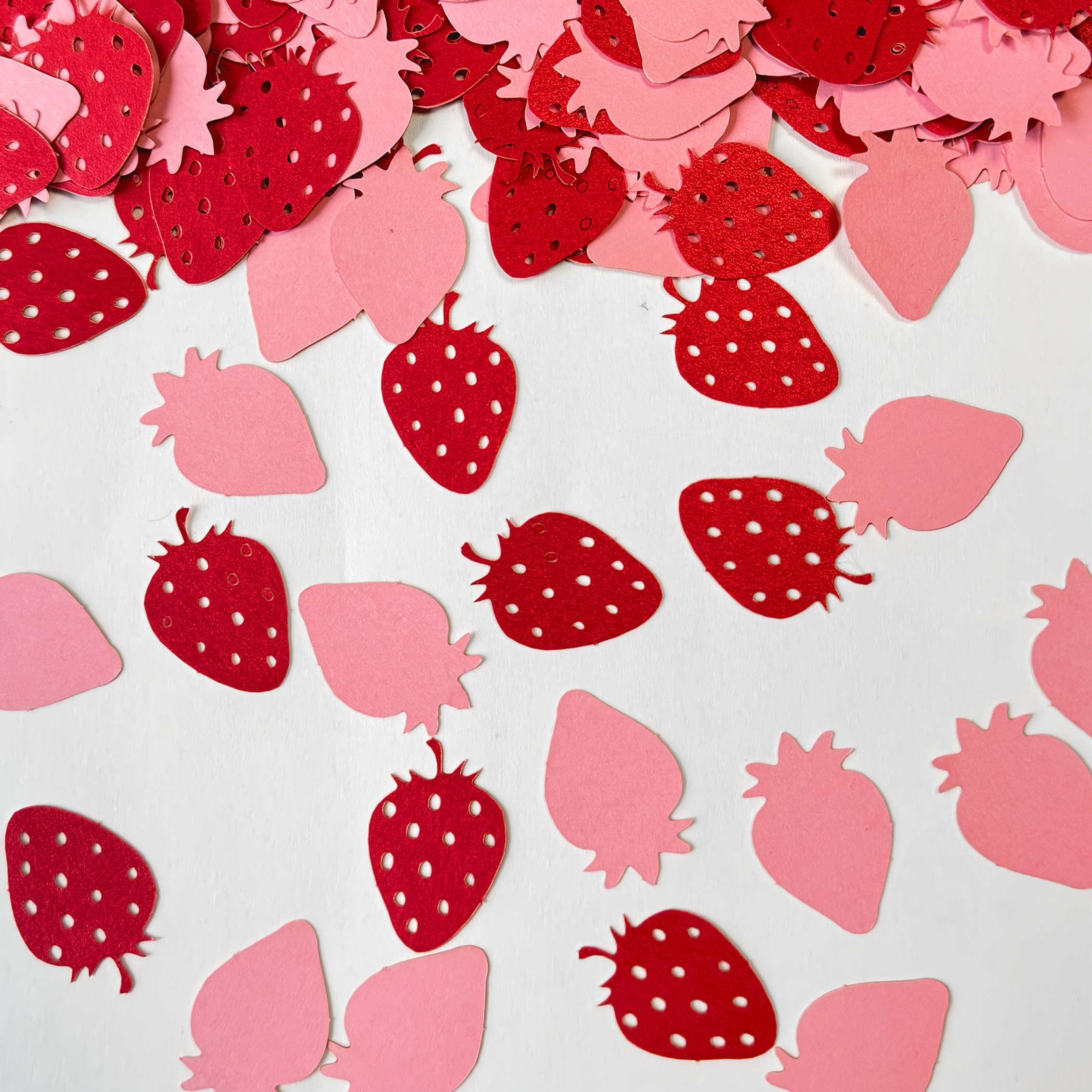 Image of 150pcs Of Strawberry-themed Confetti For Decorating Tables At Birthday Parties And Showers, For Christmas, Halloween