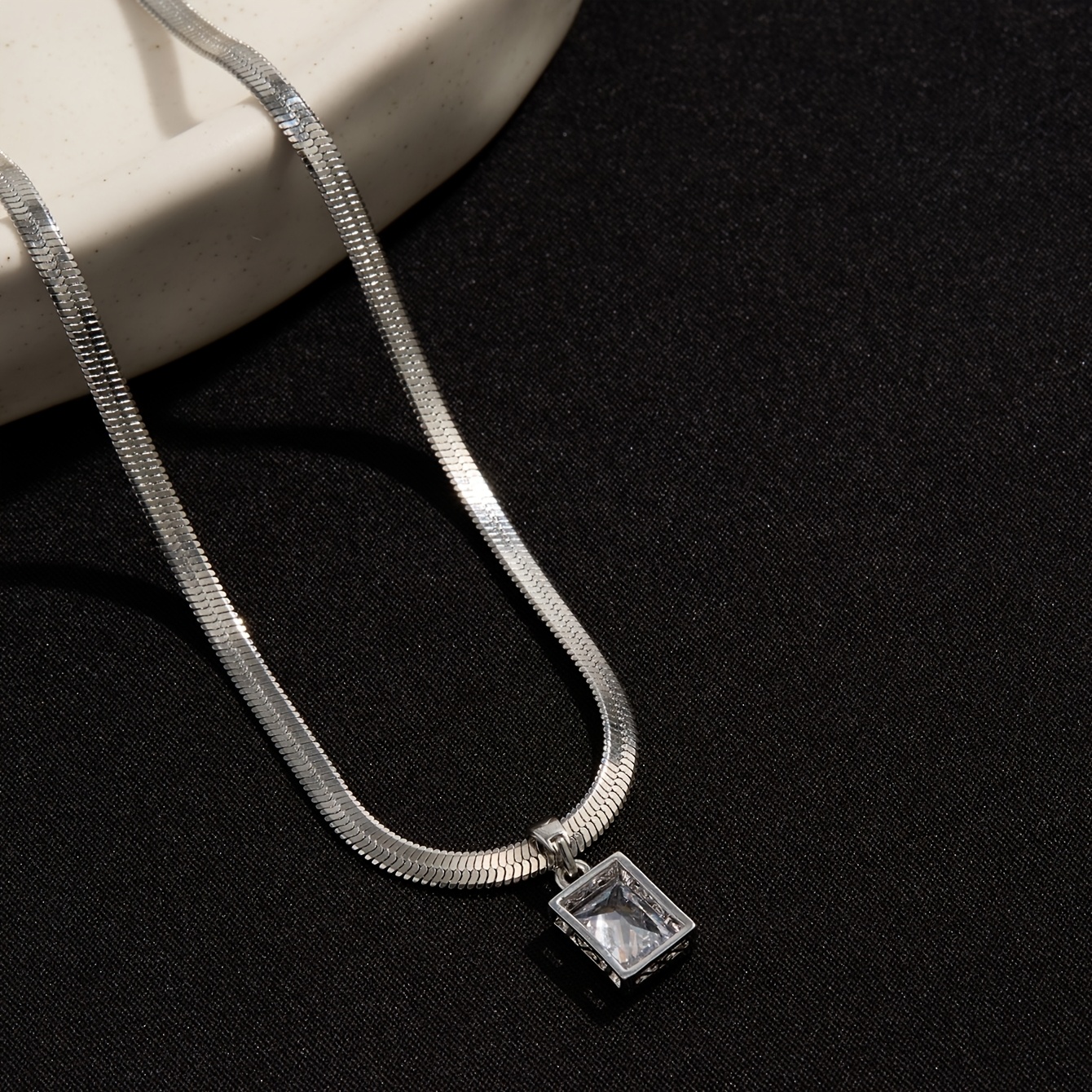 Women's Simple Blade Chain Necklace with Sparkling Zirconia