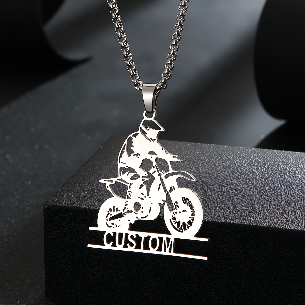 E-shop Personalisiertes Namenskette, modischer Motorradfahrer-Anhänger, personalisierter langlebiger Edelstahl-Sportschmuck für Herren, perfektes