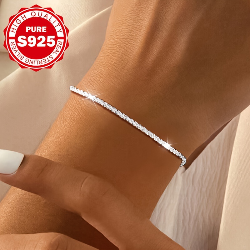 

A Bracelet Made Of S925, Featuring An Elegant And Luxurious Style, Women's Casual Wear, Hypoallergenic .7g.