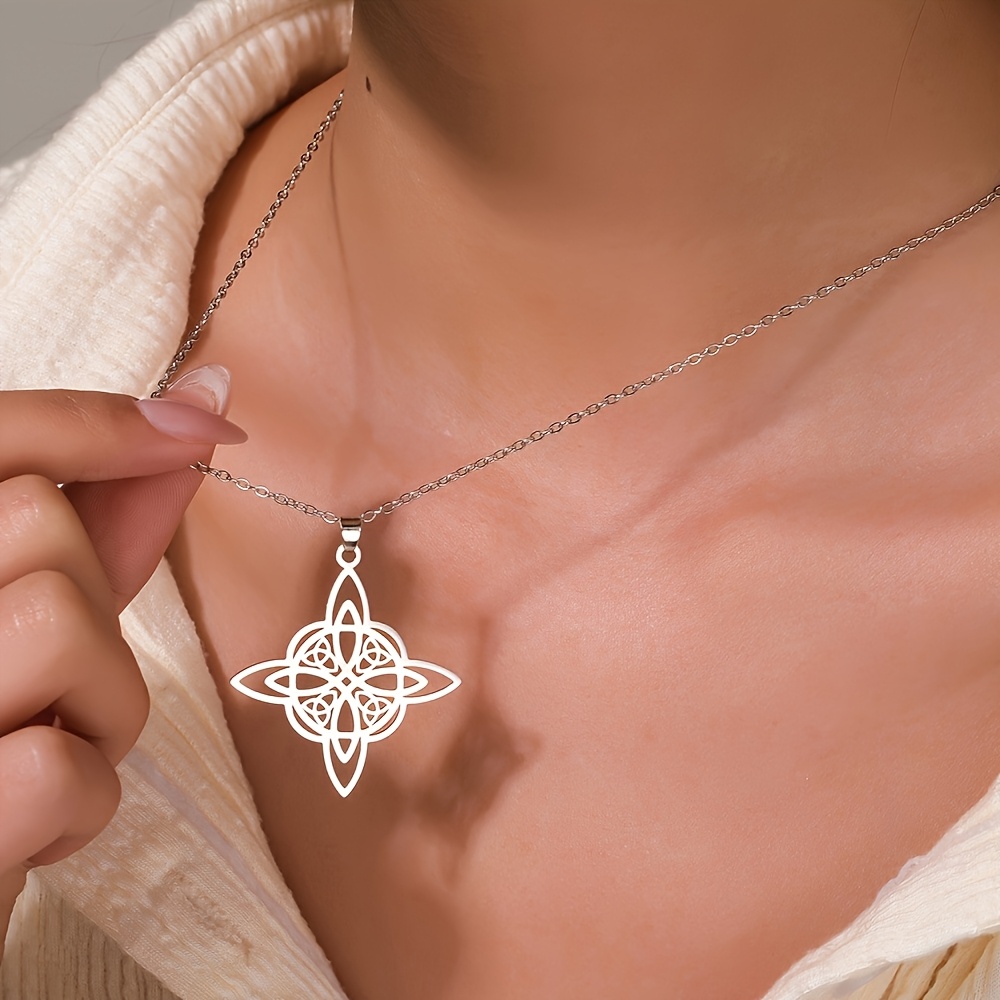 TEMU Collar con colgante hueco de nudo celta de esquinas de acero inoxidable. Conlleva implicaciones auspiciosas, un estilo minimalista y distintivo,