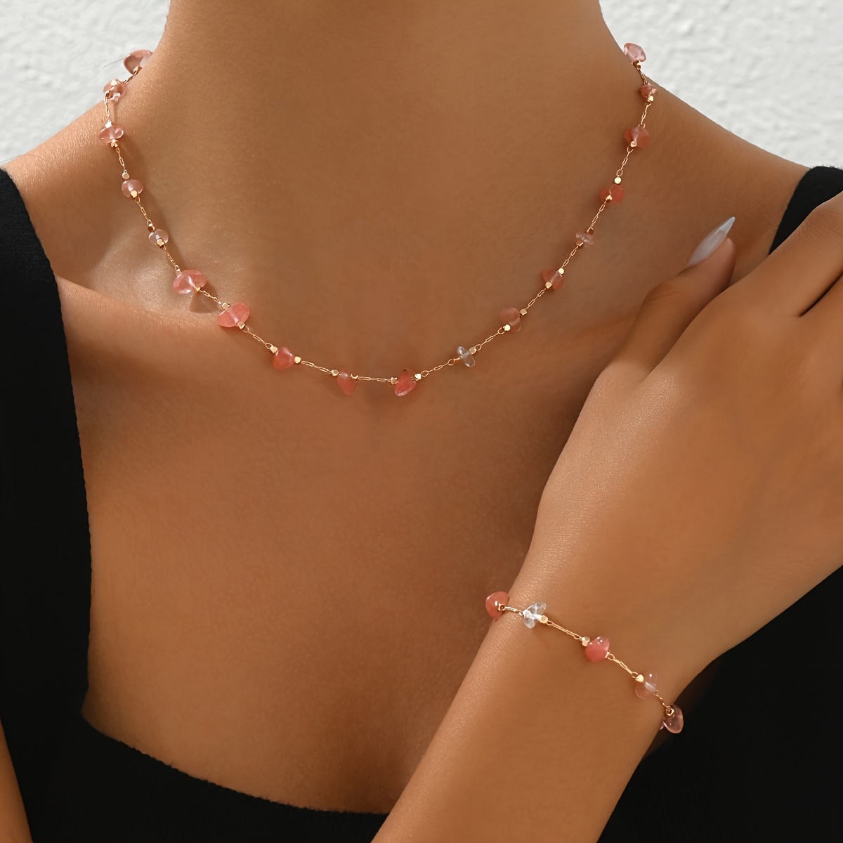 E-shop Naturstein-Perlenkette, leichtes Luxus-Nischen-Clavicle-Kettchen, Premium-Sense-Halskette-Accessoire