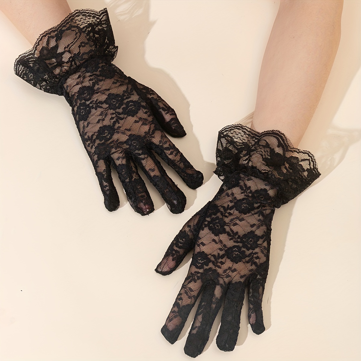 

Elegant Black Lace Gloves, Short Floral Pattern Breathable Sun Gloves For Cycling, Vintage Style Bridal Decorative Gloves For Weddings