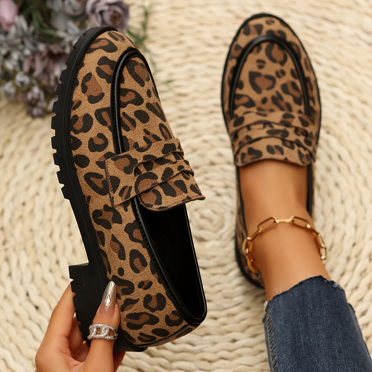 

1 Pair Women's Leopard Print Flannel Loafers - Winter Slip-on Shoes With , Plain Toe, Pu Insole - Vintage Chunky Heel Casual Footwear