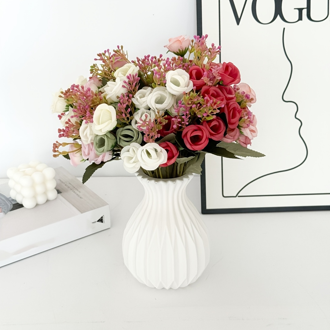 A Single High-quality Nordic-style Vase, Ideal For Decorating Living Rooms And Bedrooms, Exuding And Beauty, Appropriate For Different Events