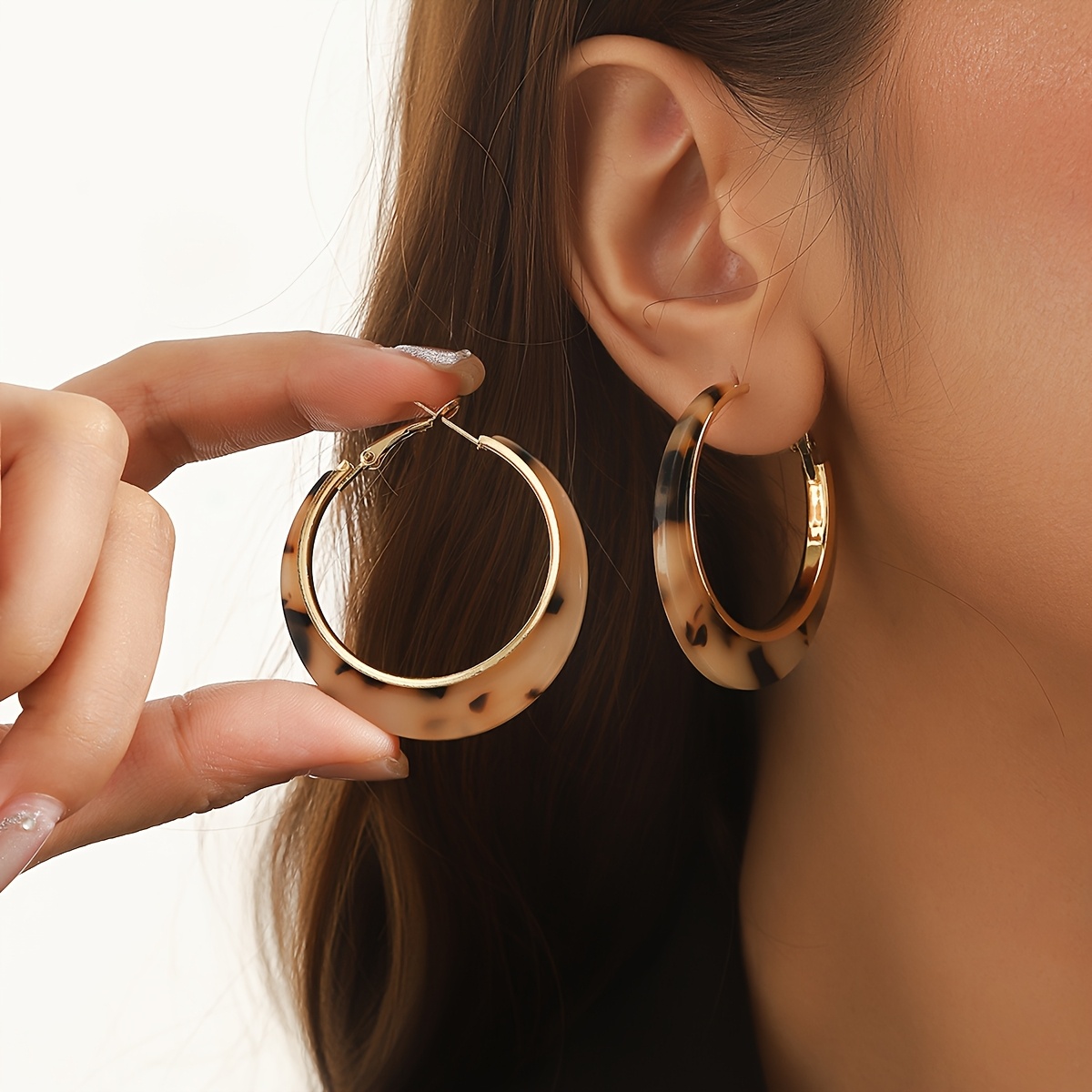 Image of Fashionable New Premium Temperament Individual Leopard Print Ear Cuffs